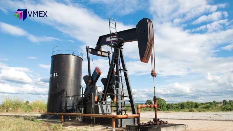 Giá dầu có thể giảm về 72 USD trước tình trạng dư cung và cầu yếu